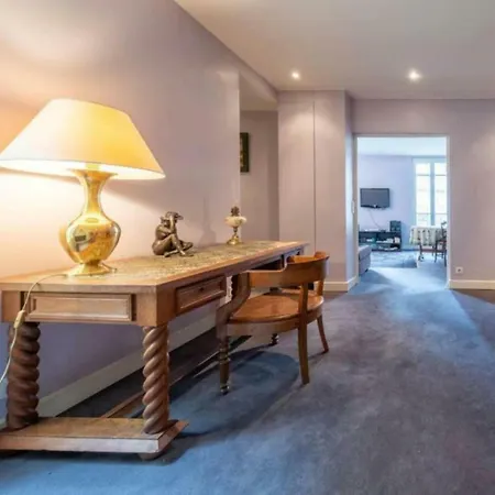 Spacious 1 Bedroom In Apartmán