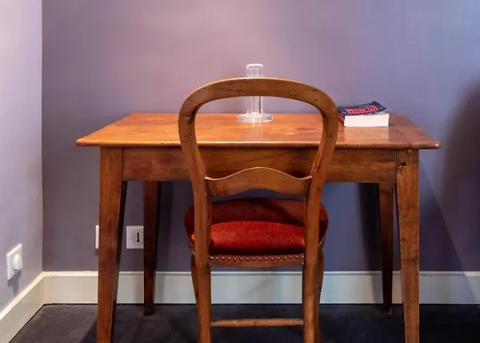 Apartment Spacious 1 Bedroom In Paris